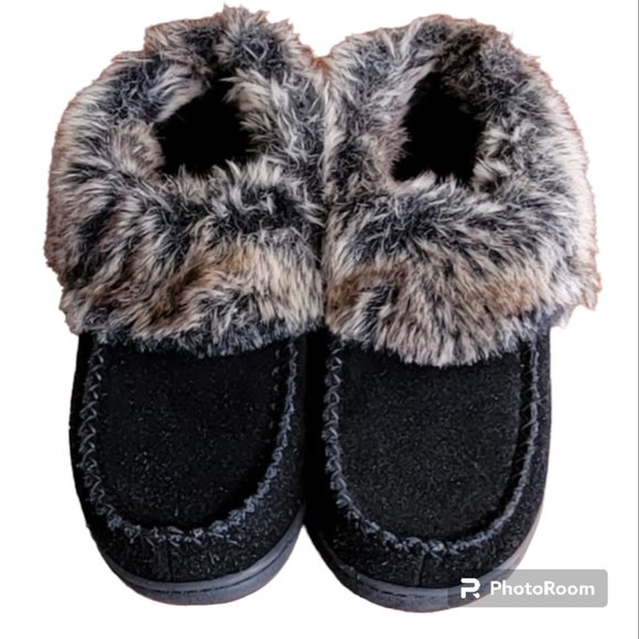 Zealand Shoes Zealand Sonia Black Suede Indoor Outdoor Moccasin